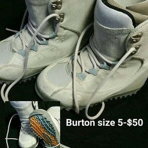 Burton snow boots